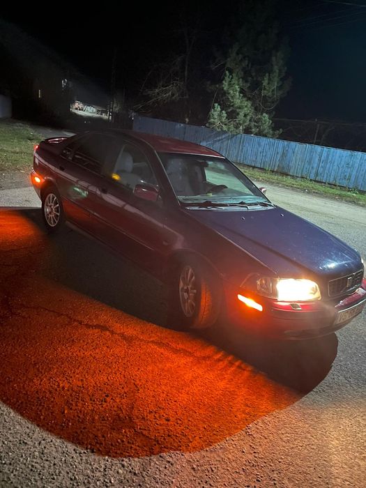 Volvo S40 2003, 1.9 Diesel.