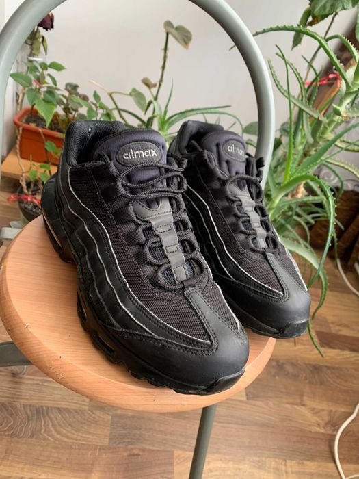nike airmax 95 triple black marimea 42