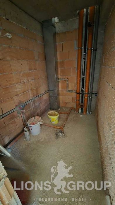 Продава се Тристаен апартамент в Варна, Център - 97 кв.м за 1567 €/кв.м - Снимка #8