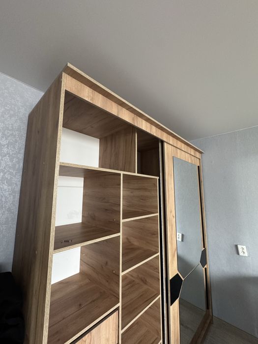 Продается белорусский шкаф