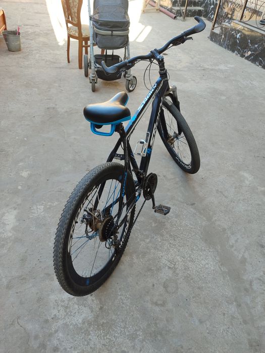 Velosiped holati zo'r ozm haydaganman mommosi yoq