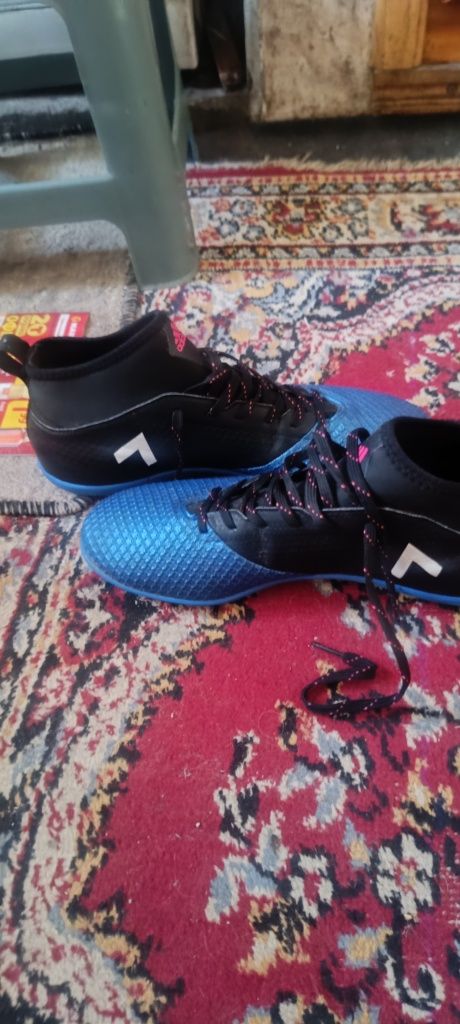 Спортни обувки Adidas