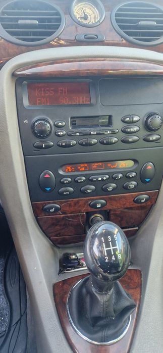 Se vinde rover75