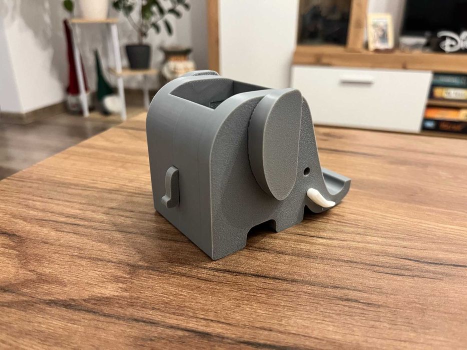 Suport telefon și organizator birou în formă de elefant – printat 3D