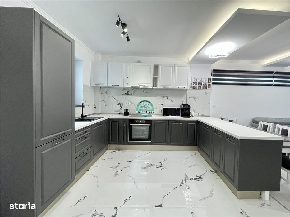 Apartament cu 3 camere, modern, parcare subterana, str. Revolutiei