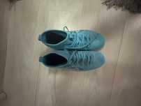 Vand ghete de fotbal mercurial