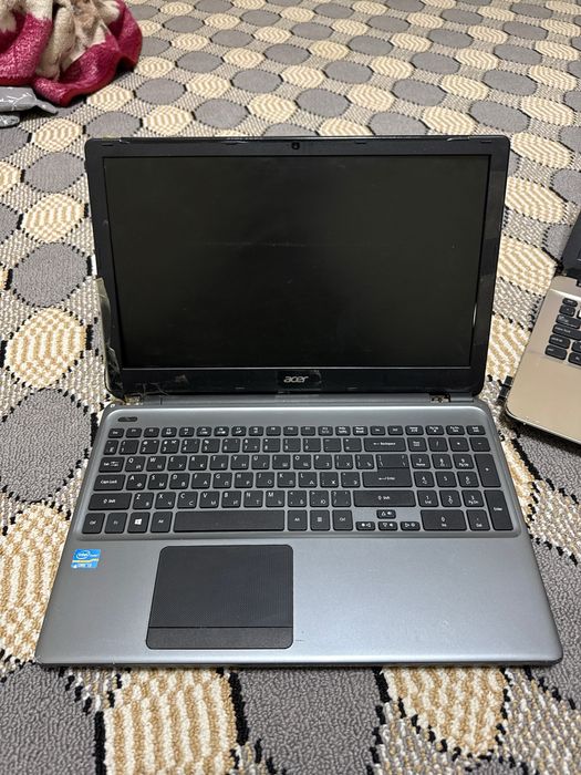 Noutbuk sotiladi asus bilan acer