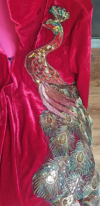 Mantou catifea de mătase cu broderii