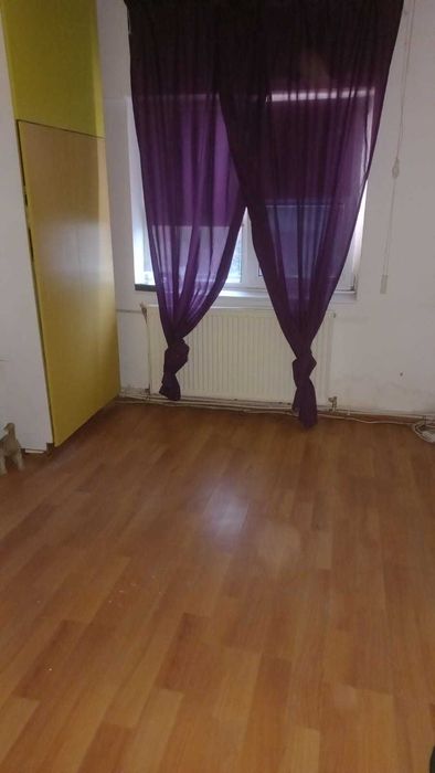 Vânzare apartament 3 camere