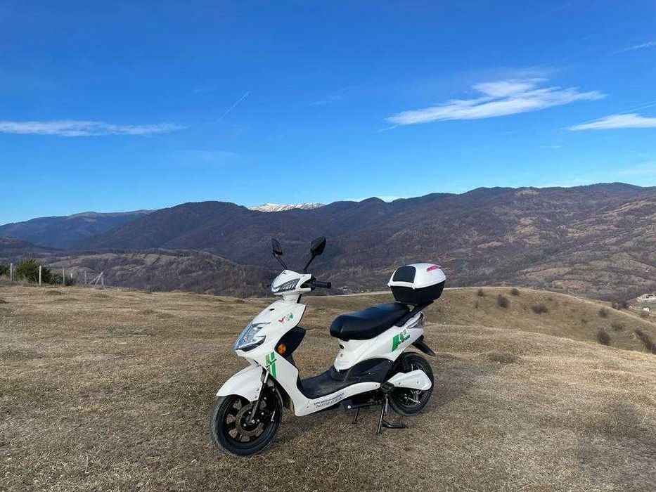 Scuter electric fara permis