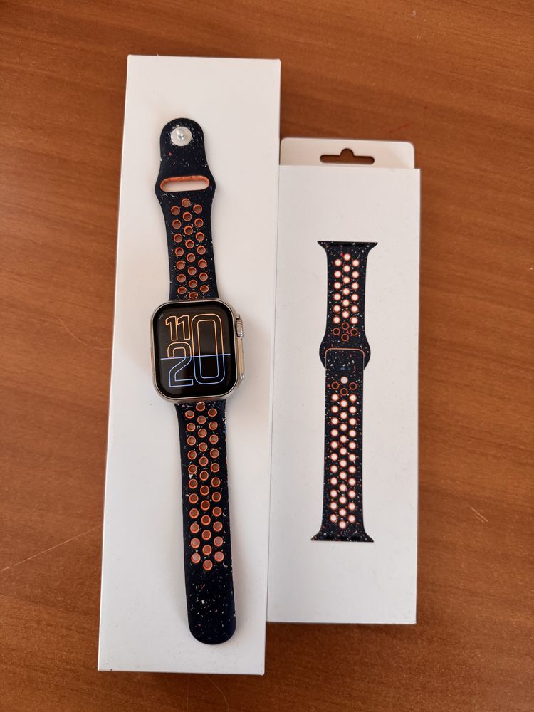 Продам Apple watch 8