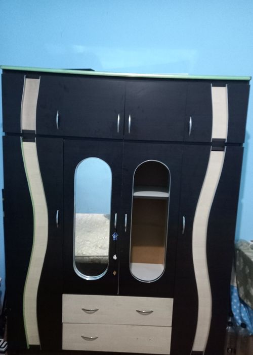 Vând sifonier + pat