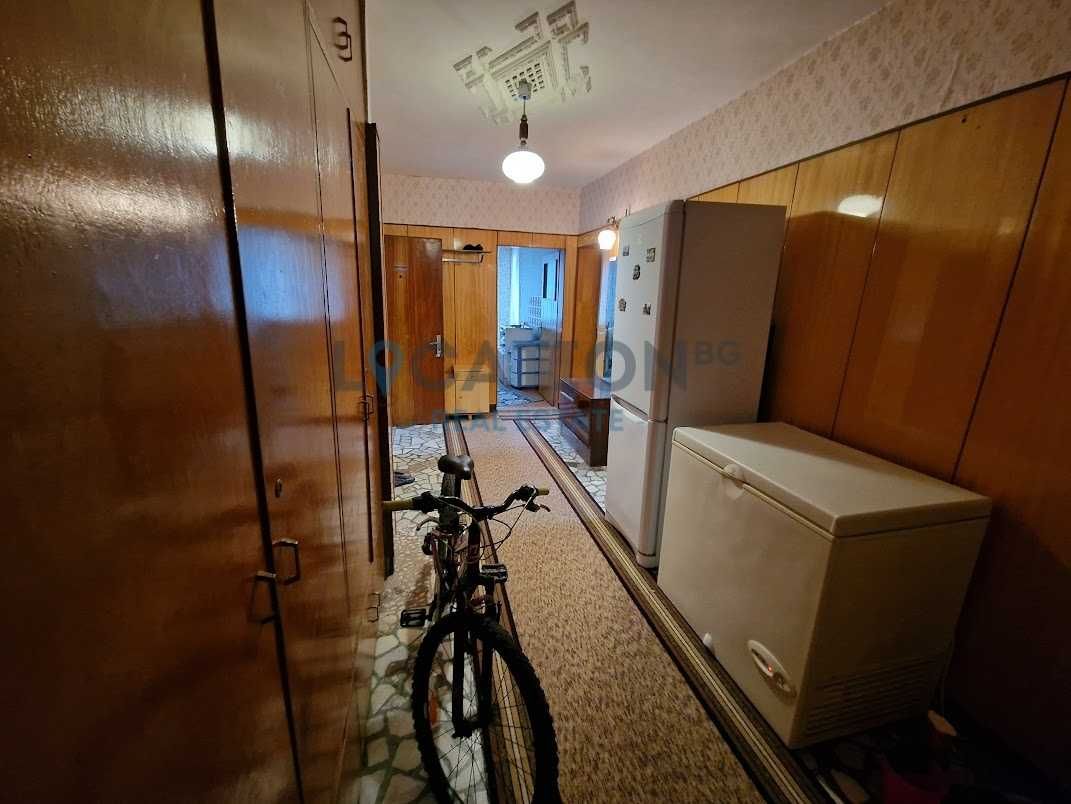 Етаж от къща в гр.Каварна