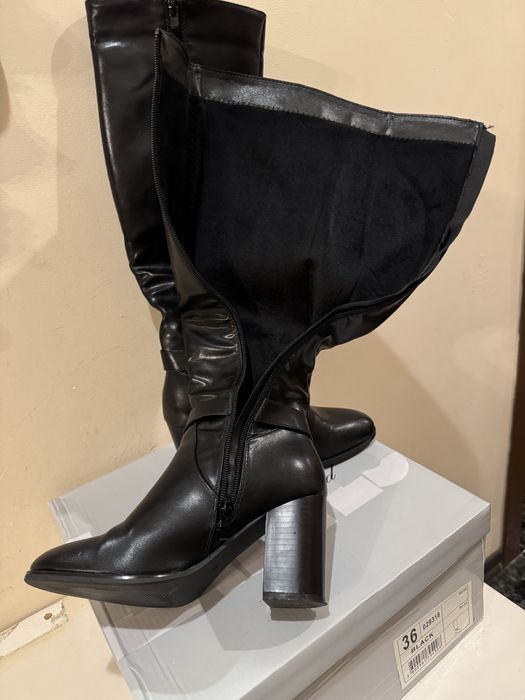 Дамски високи ботуши