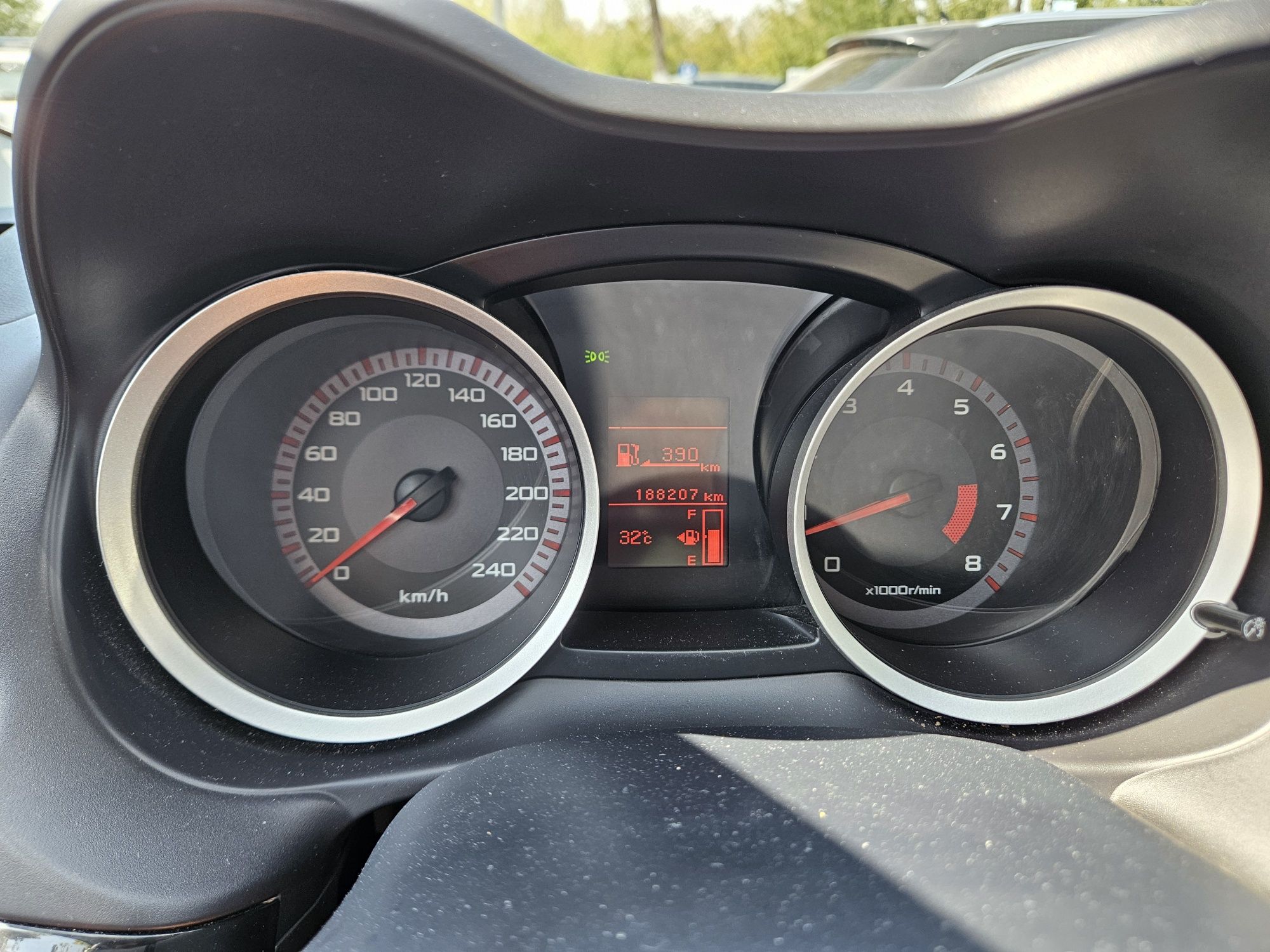 Vând Mitsubishi  Lancer