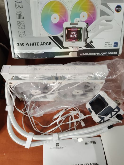 Oferta! Cooler cu display alb 240 mm argb,multisock,la cutie,am5,1700.