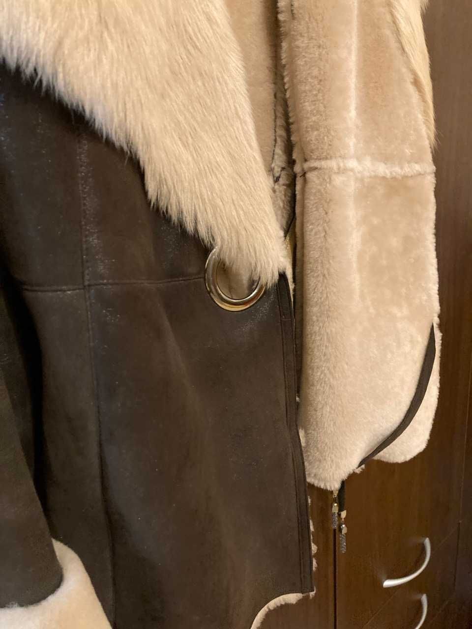 Красиво кожено палто