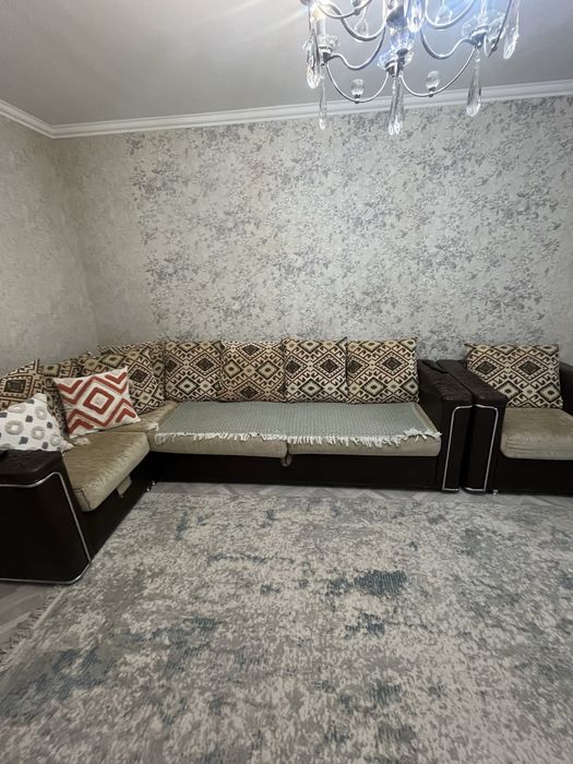 Продам диван с креслом