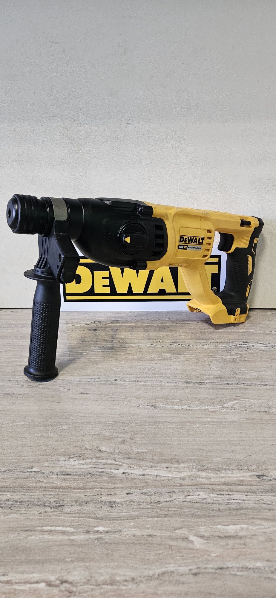 Dewalt Перфоратор DCH033 18V.BRUSHLESS