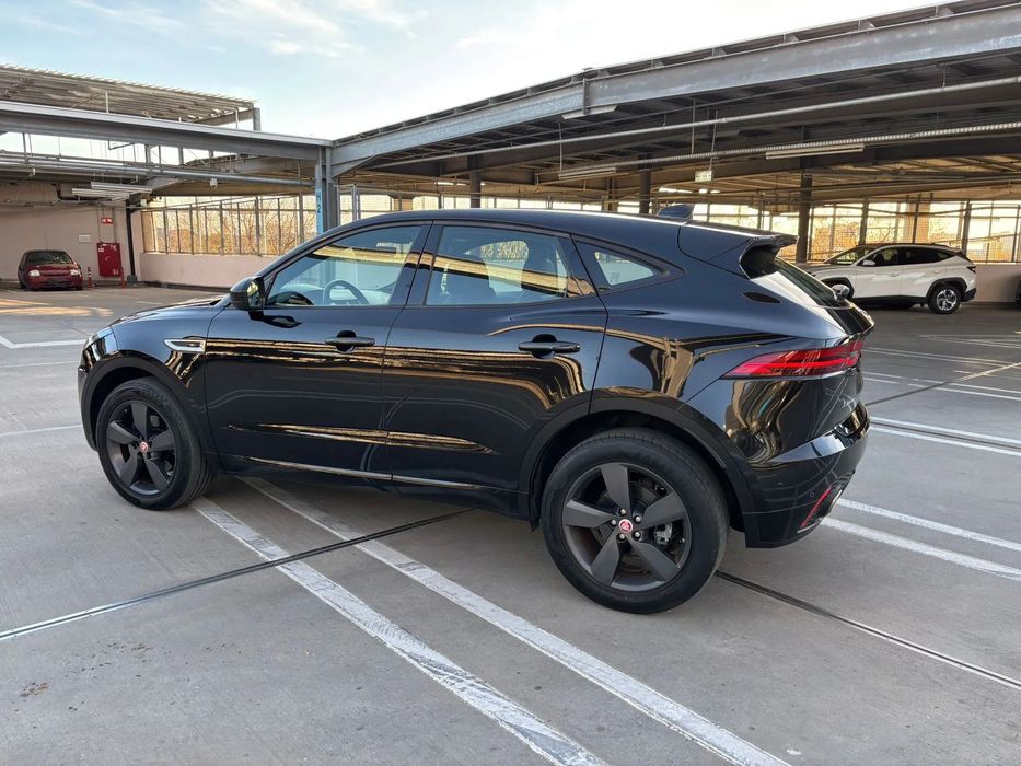 Jaguar E-Pace Jaguar E-Pace 2.0d R-Dynamic S - Tracțiune integrală - 2019
