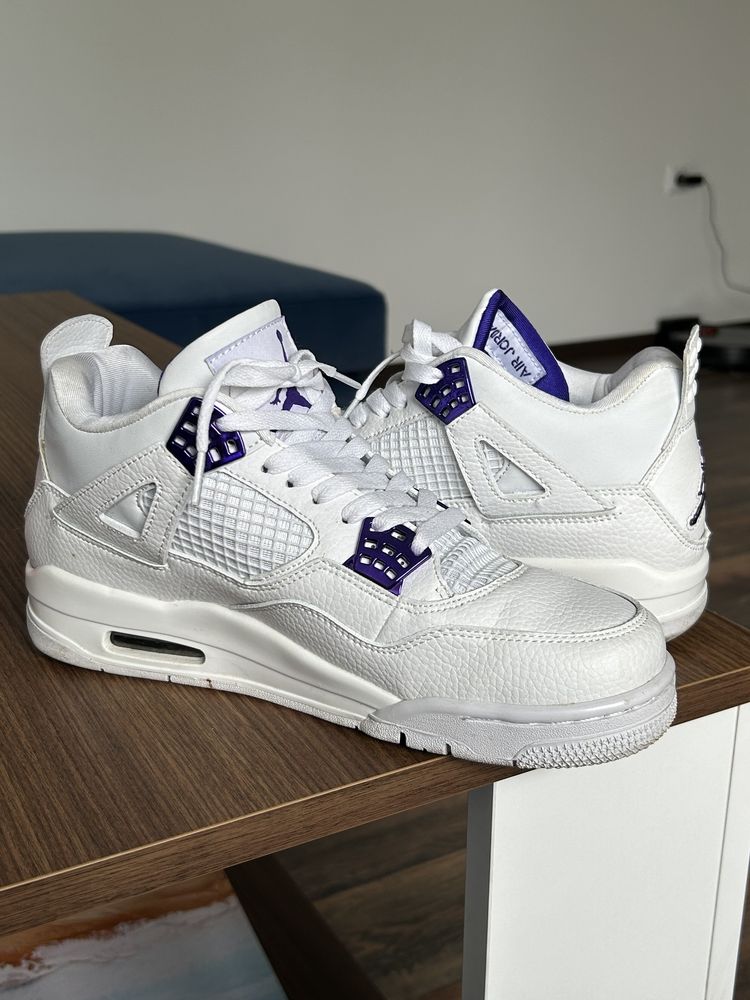 Jordan 4 Metallic Purple