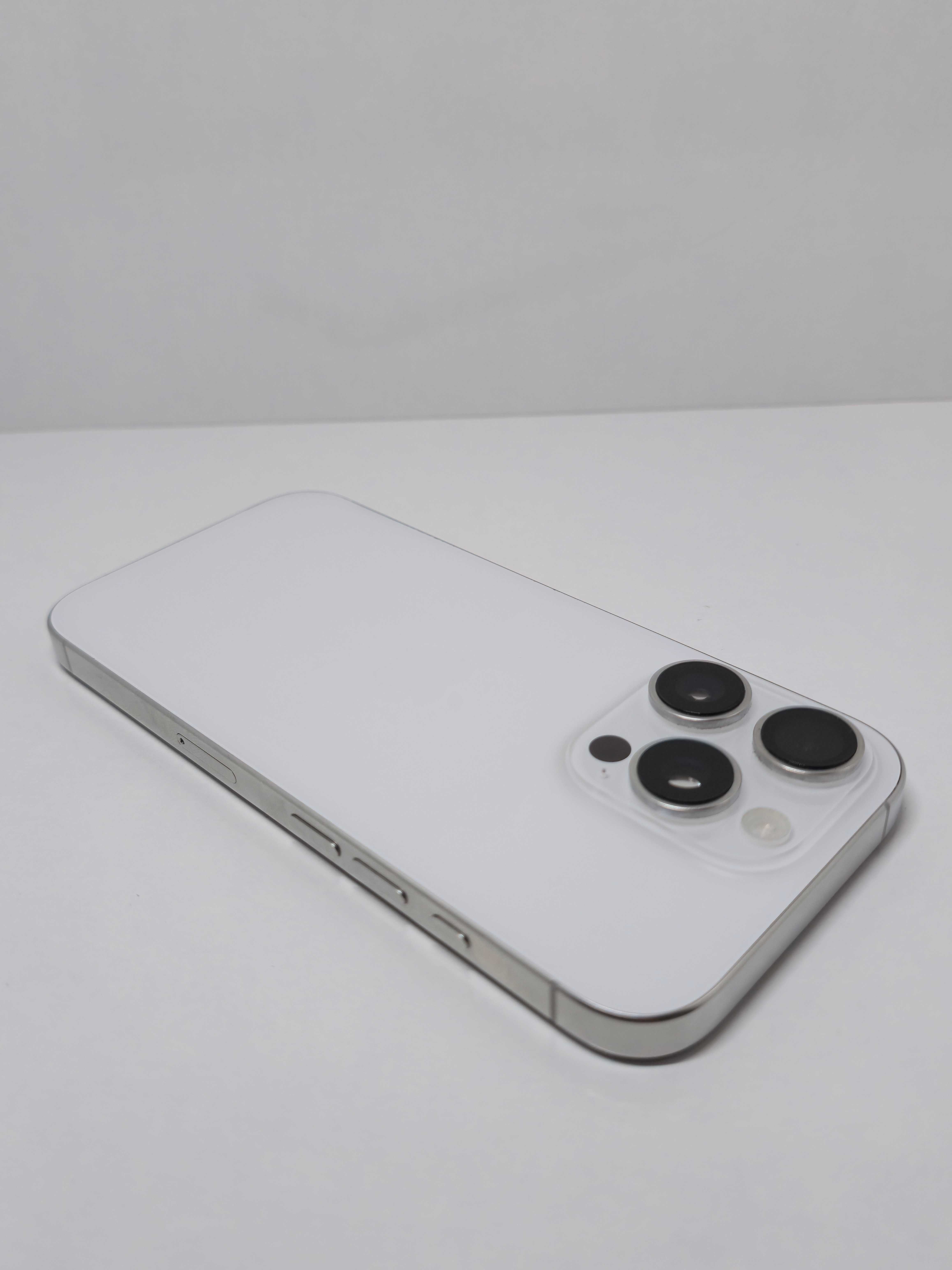 iPhone 16 Pro 128GB White Titanium