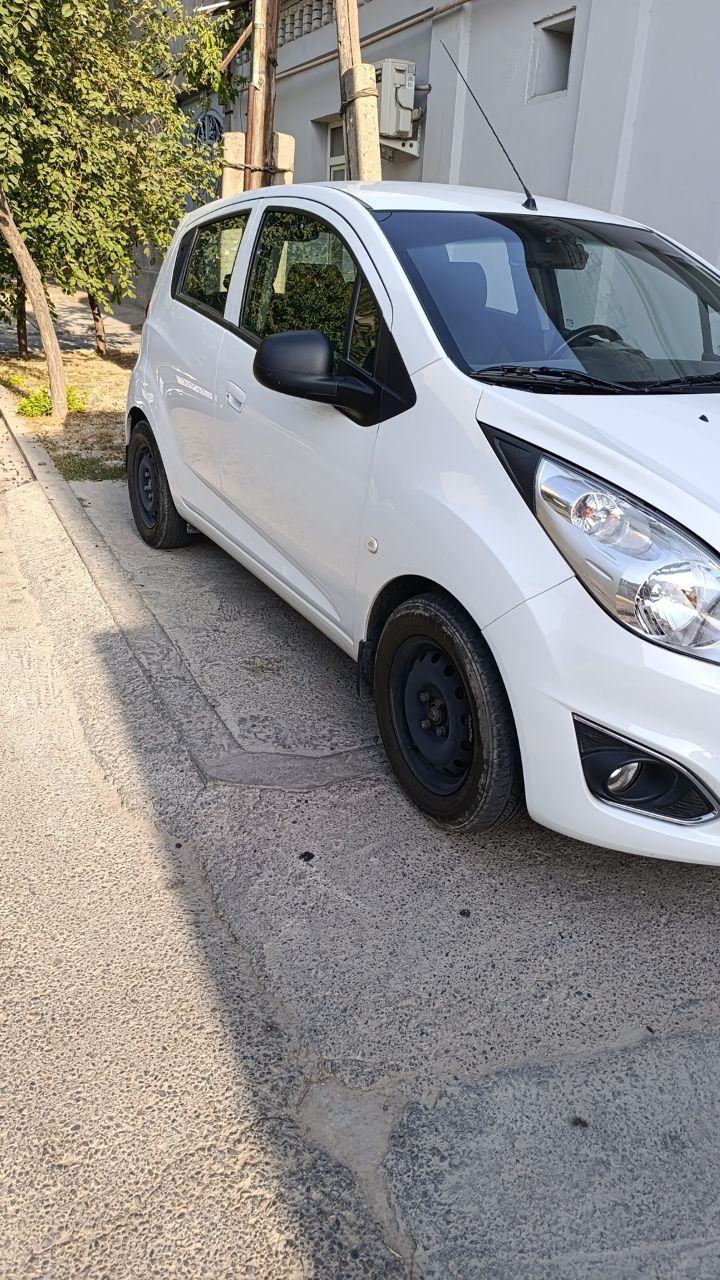Spark 2. 2020yil