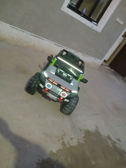 Jeep detiskiy mashina