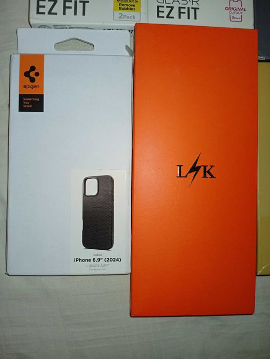 Huse , Geamuri protectie iPhone Series 13,14, 15 Pro,Kindle