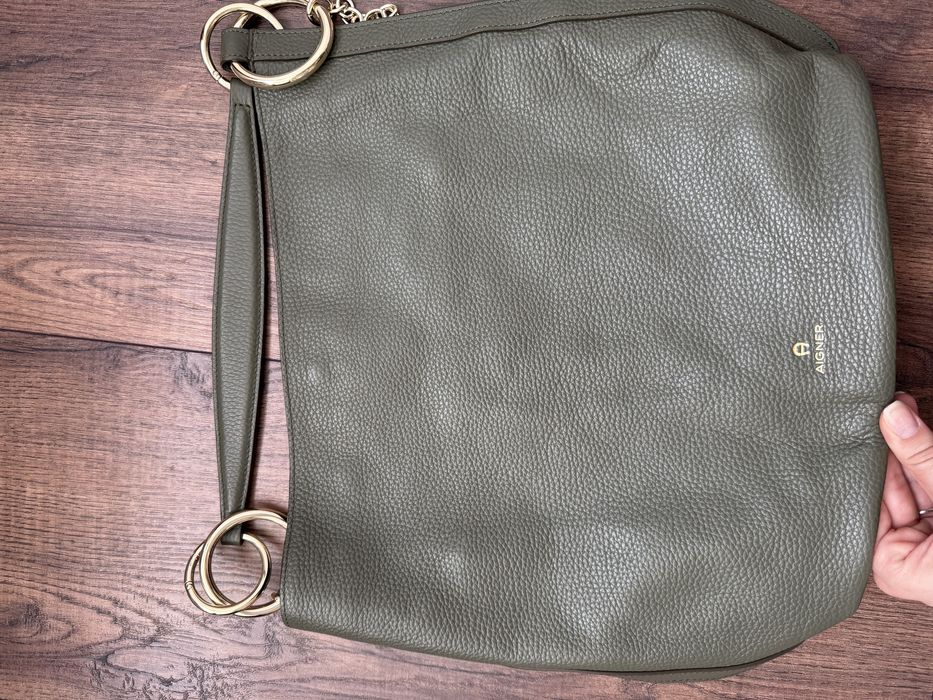 Зелена дамска чанта