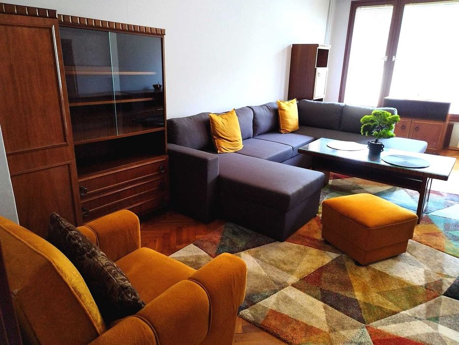 Дава се под наем Тристаен апартамент в София, Света Троица - 90 кв.м за 500 € - Снимка #1