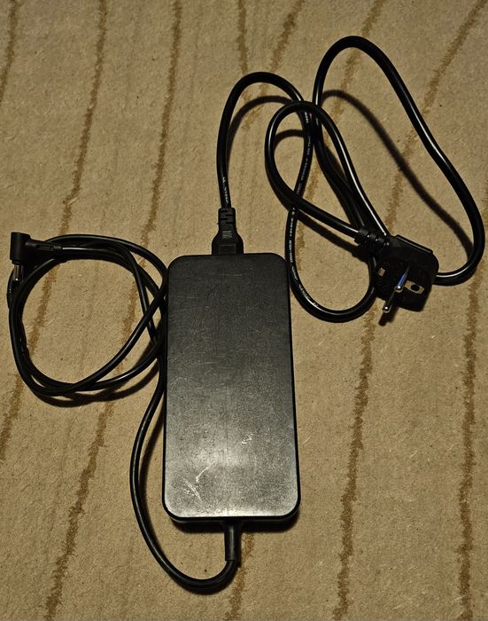Incarcator Asus laptop 19.5V 8A 160W sursa rog