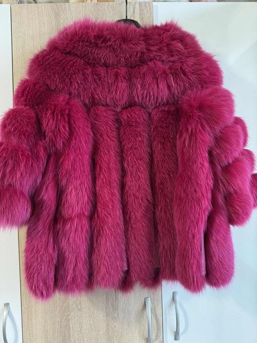 Цикламено палто лисица