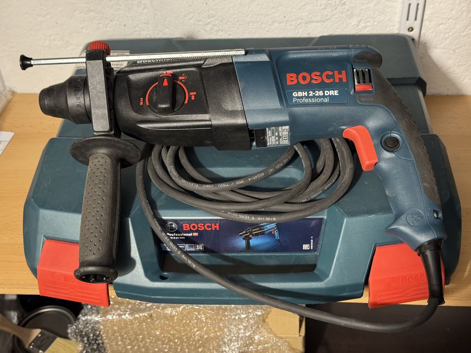 Перфоратор BOSCH GBH 2-26 DRE с 18 месеца гаранция