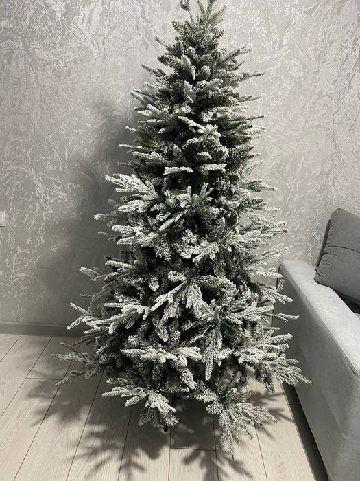 Елка Б/У  искусственная, снежная , в идеальном состоянии