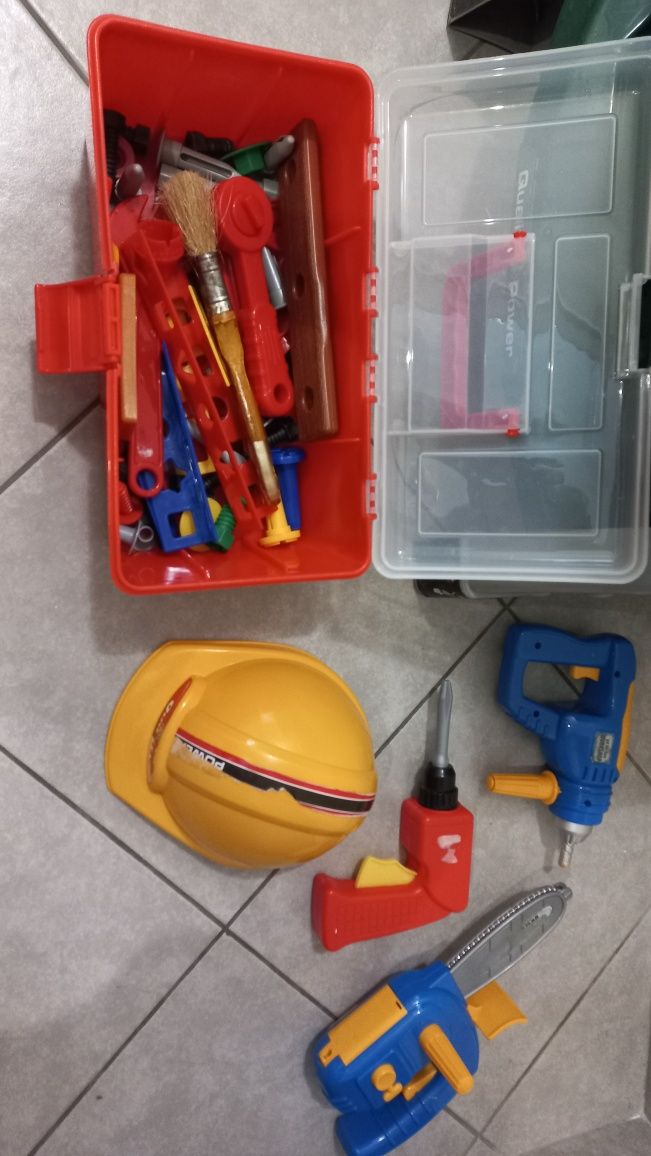 Плажни играчки,строителни играчки,кола,конструктор,строителна маса