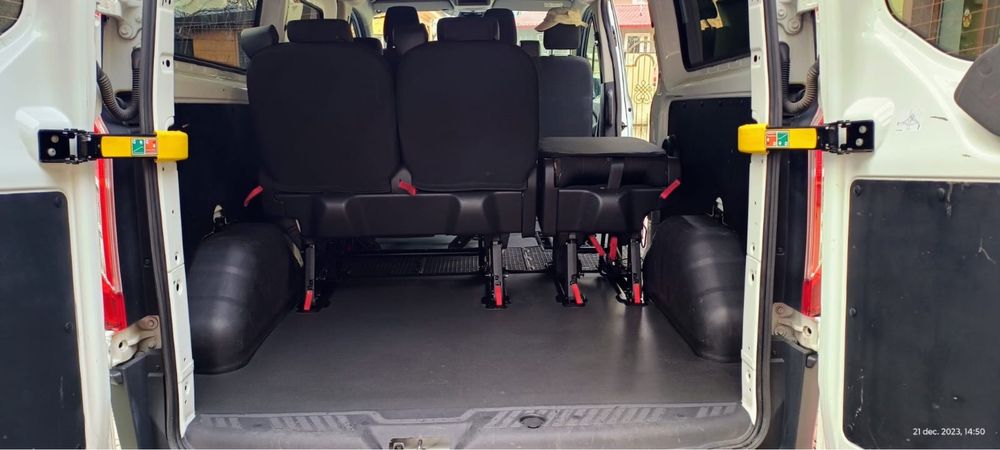Vand ford transit 8+1