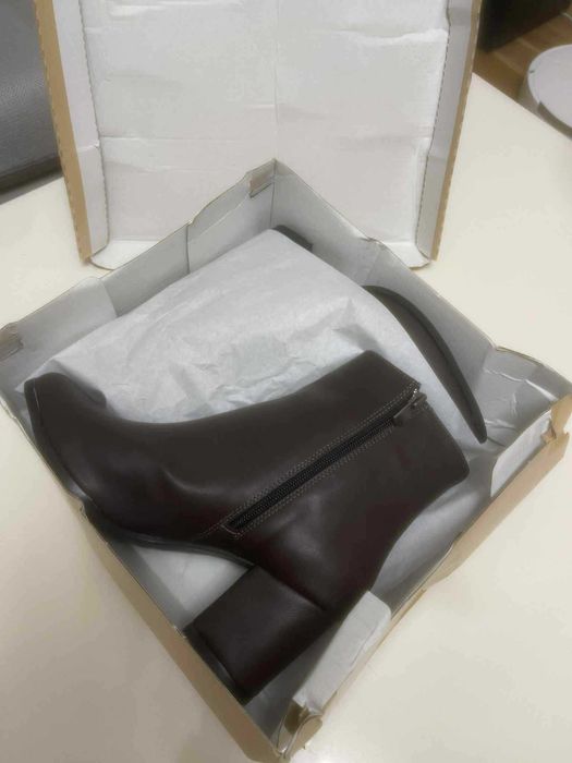 Кожени пролетно-зимни боти