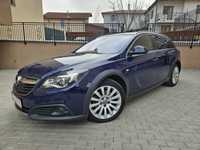 Opel Insignia 2.0L 194cp 4x4/Credit auto/Keyless/Webasto/ACC/Navigatie