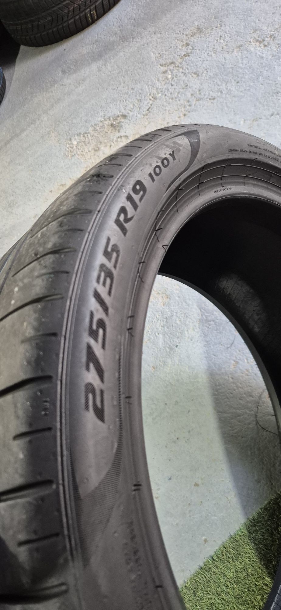 275 35 19 Pirelli
