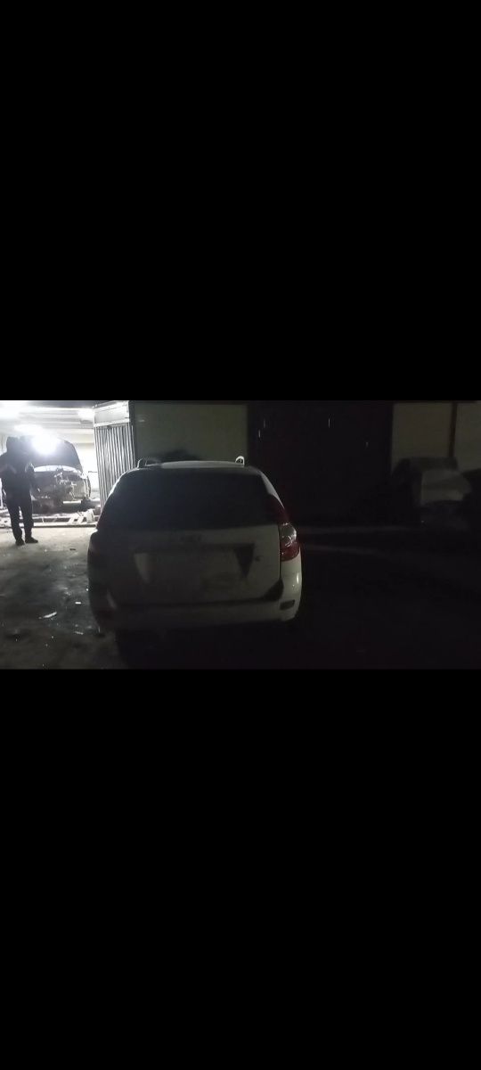 В разборе приора 2171 универсал 2013 года есть всё