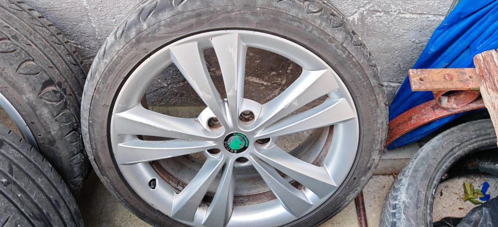 Jante SKODA R18 cu cauciucuri 225/40zr18 2025