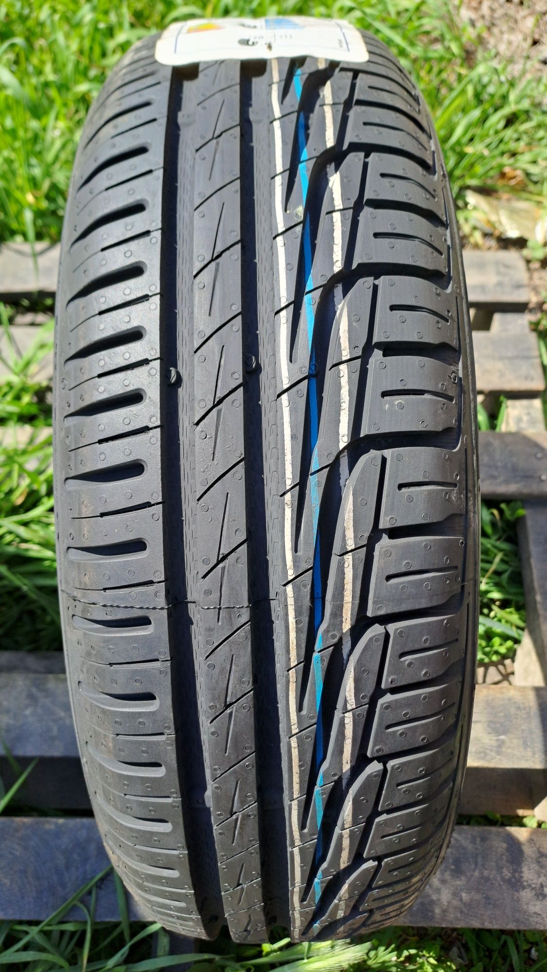 1бр. Нова 165/60/14 Uniroyal Rain Expert 5