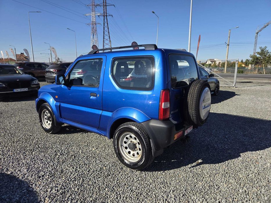 Suzuki Jimmy 1.3 benzina 4x4 an 2008 Clima