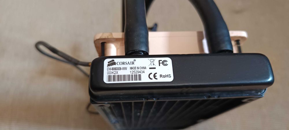 CORSAIR Hydro Series H100i Extreme Liquid CPU Cooler. 240mm