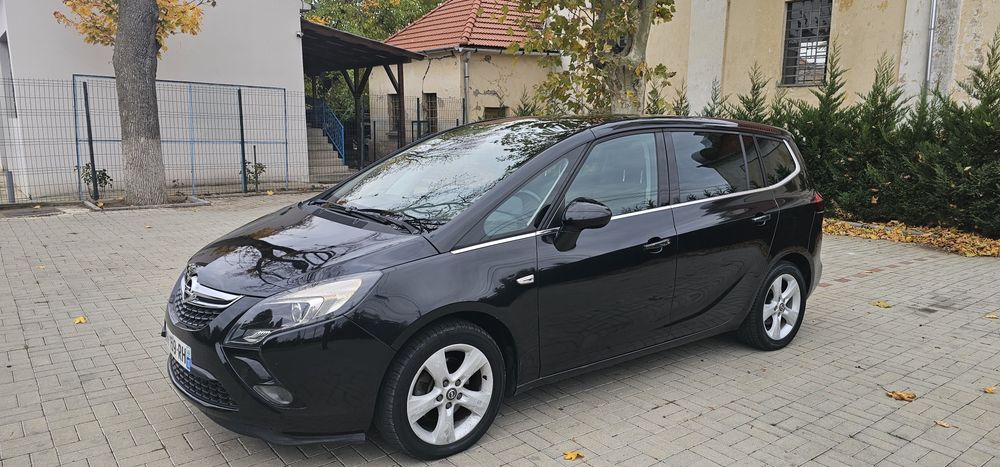 Opel Zafira Tourer Cosmo/7 locuri/2,0 CDTI Turbo
