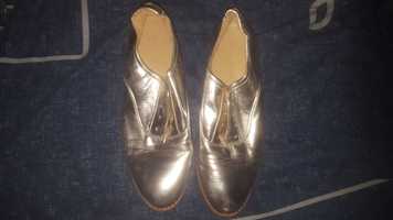 Pantofi arginti marimea 40