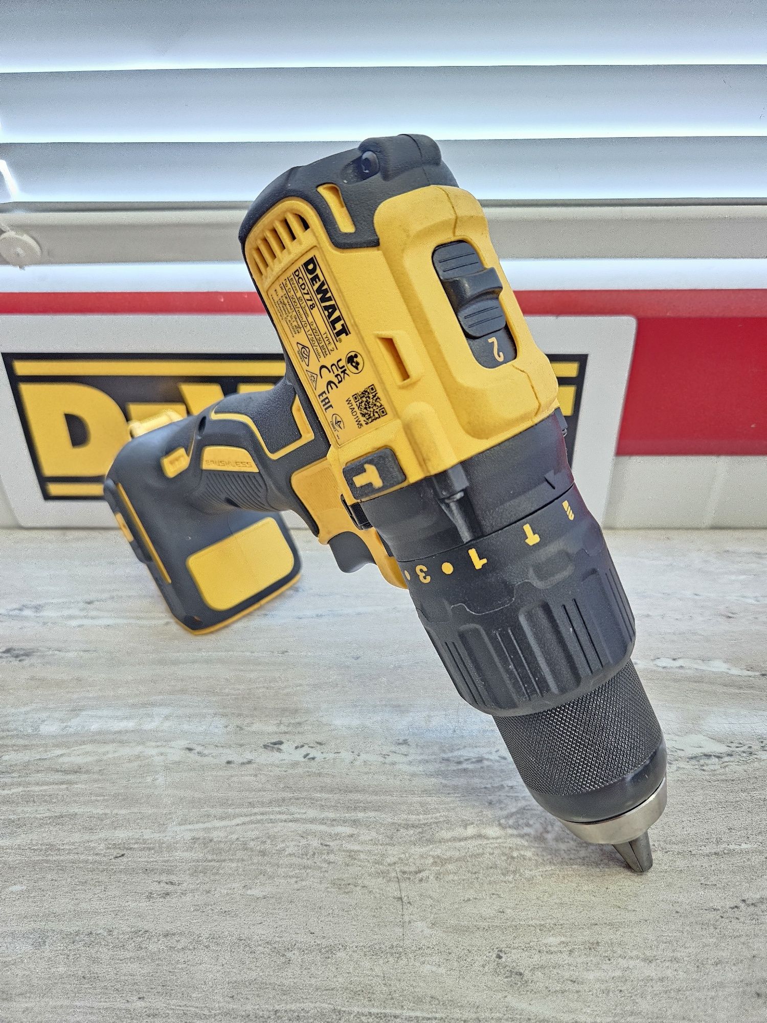 Dewalt Винтоверт DCD778 18V.