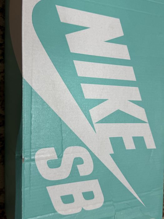 Продам кроссы найк