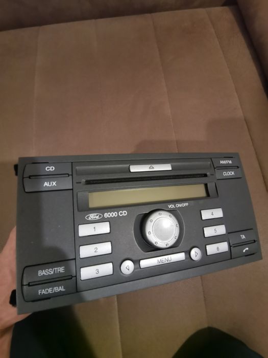 Оригинално СД радио за Форд ц-макс 2006, работи C-max CD player